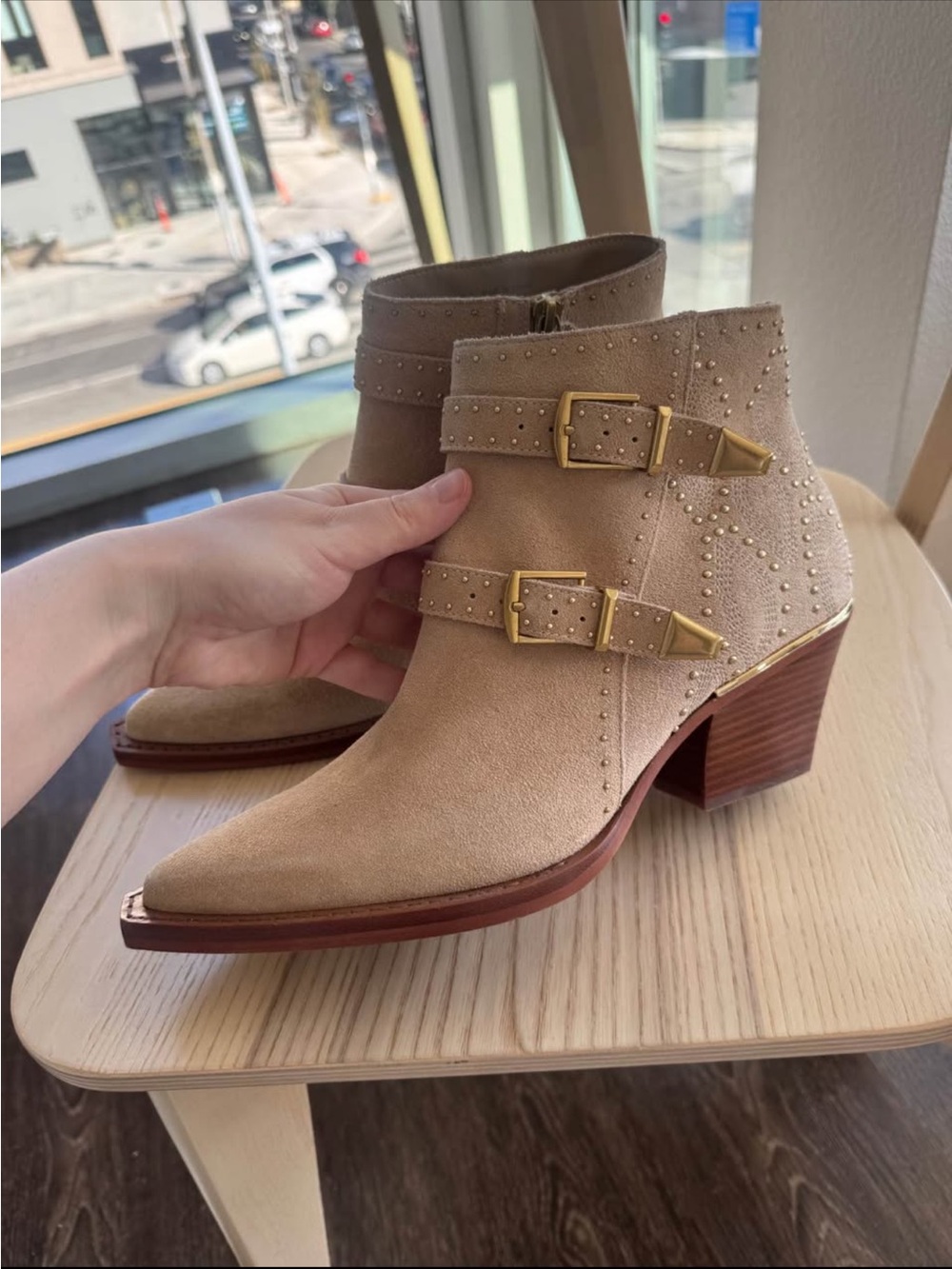 NWT Dolce Vita Ronnie Camel Suede Studded Western Ankle Boots 9 - Picture 7 of 8